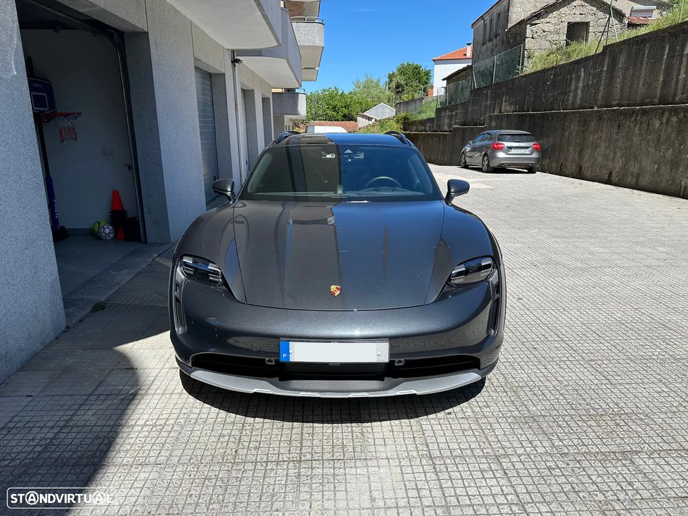 Porsche Taycan Cross Turismo 4 - 15