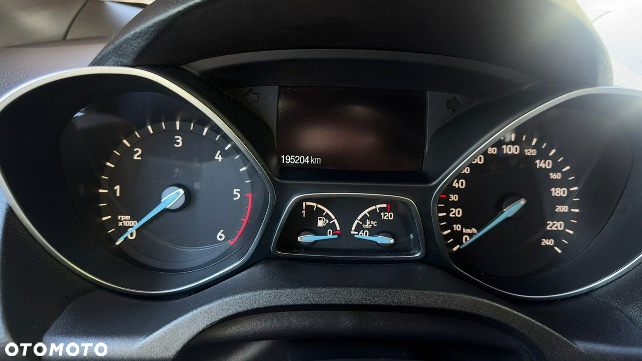 Ford Kuga - 14