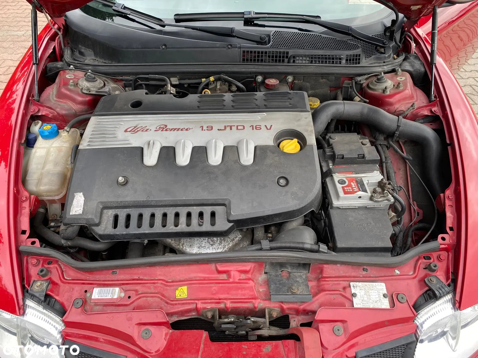 Alfa Romeo GT 1.9 JTD M-Jet DPF Q2 - 10