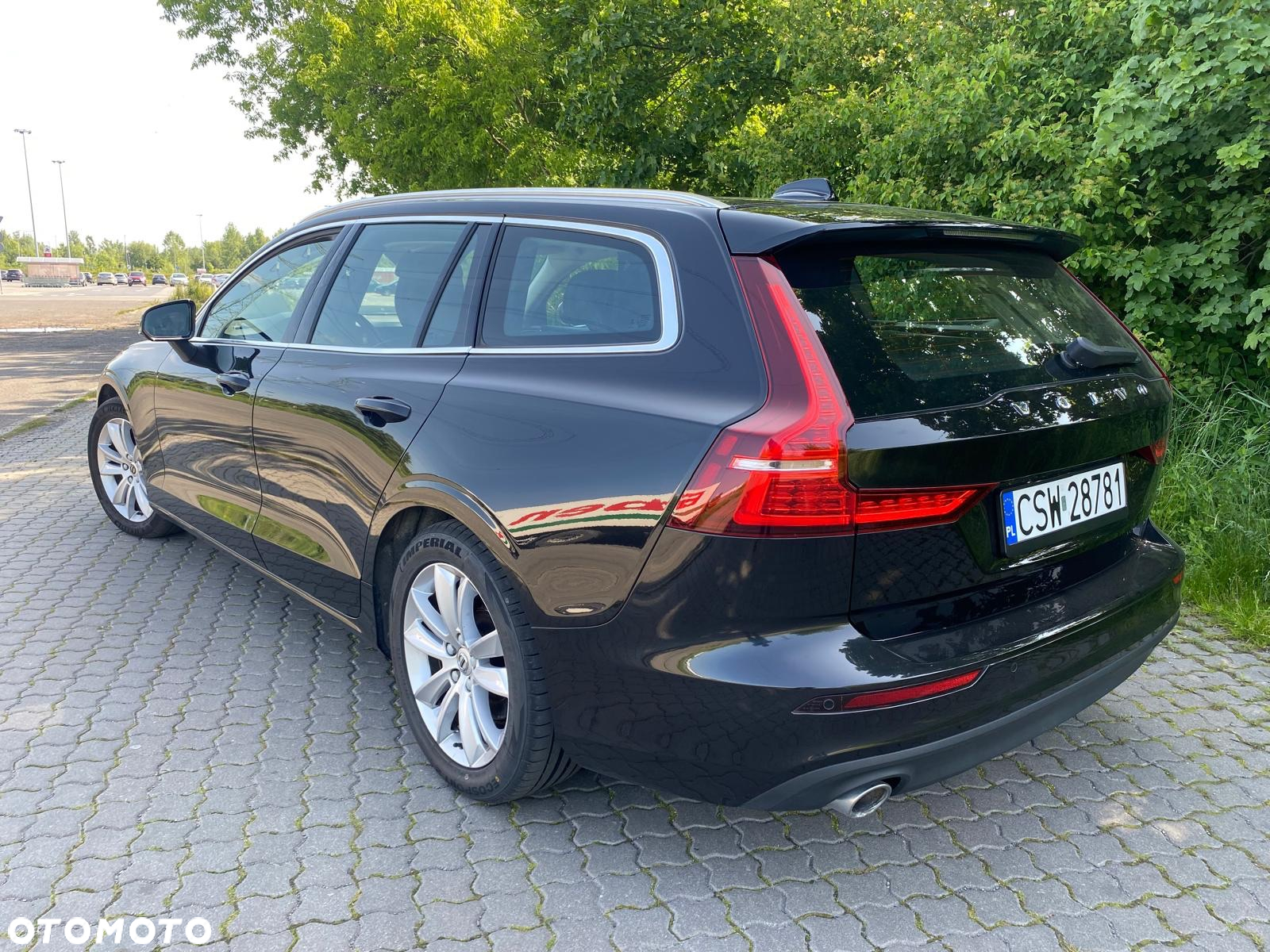 Volvo V60 D4 Momentum - 13