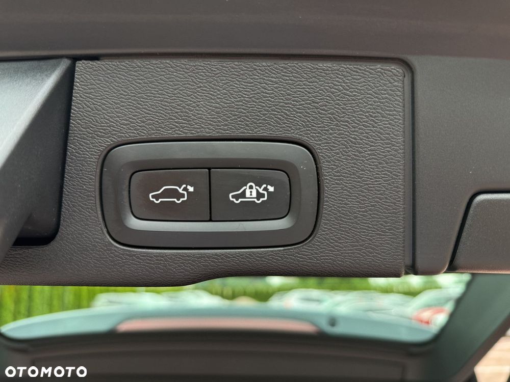 Volvo XC 60 B4 D AWD Core - 19