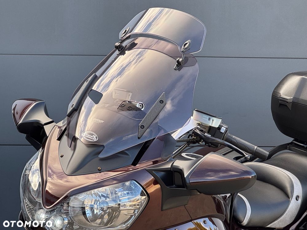 Kawasaki GTR - 36