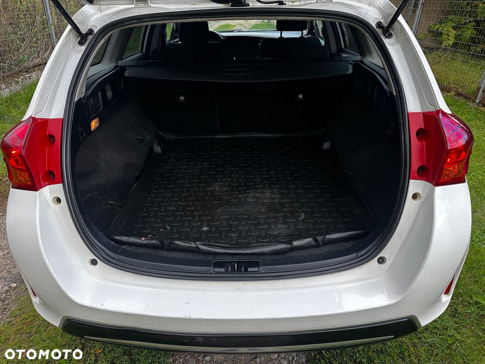 Toyota Auris 1.4 D-4D Life+ - 17
