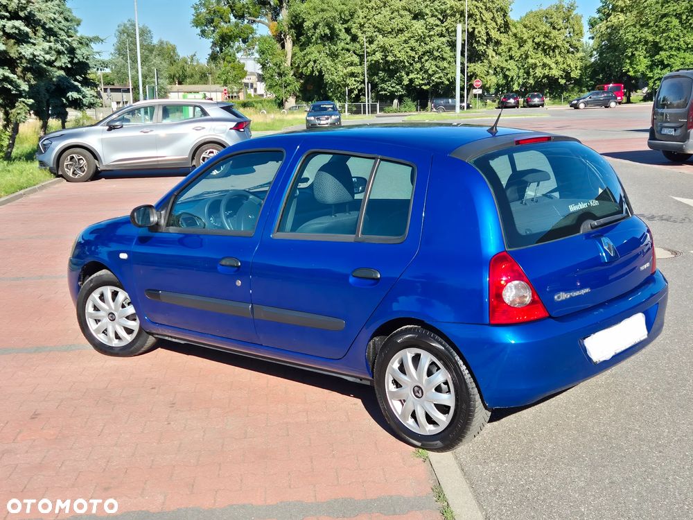 Renault Clio 1.2 16V Privilege - 6