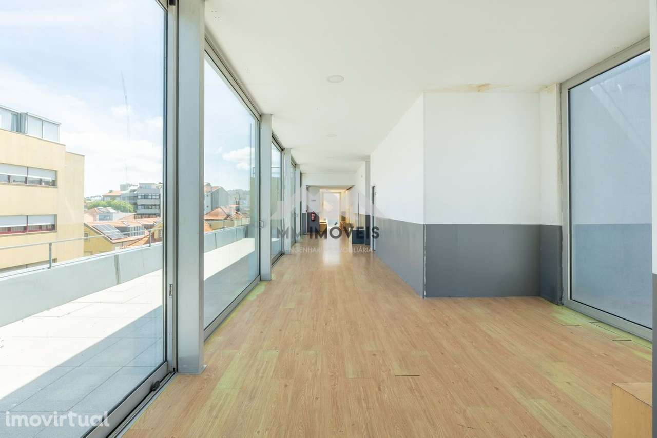 Serviços | Escritórios | Brito Capelo | Metro | Matosinhos Sul - Grande imagem: 5/50