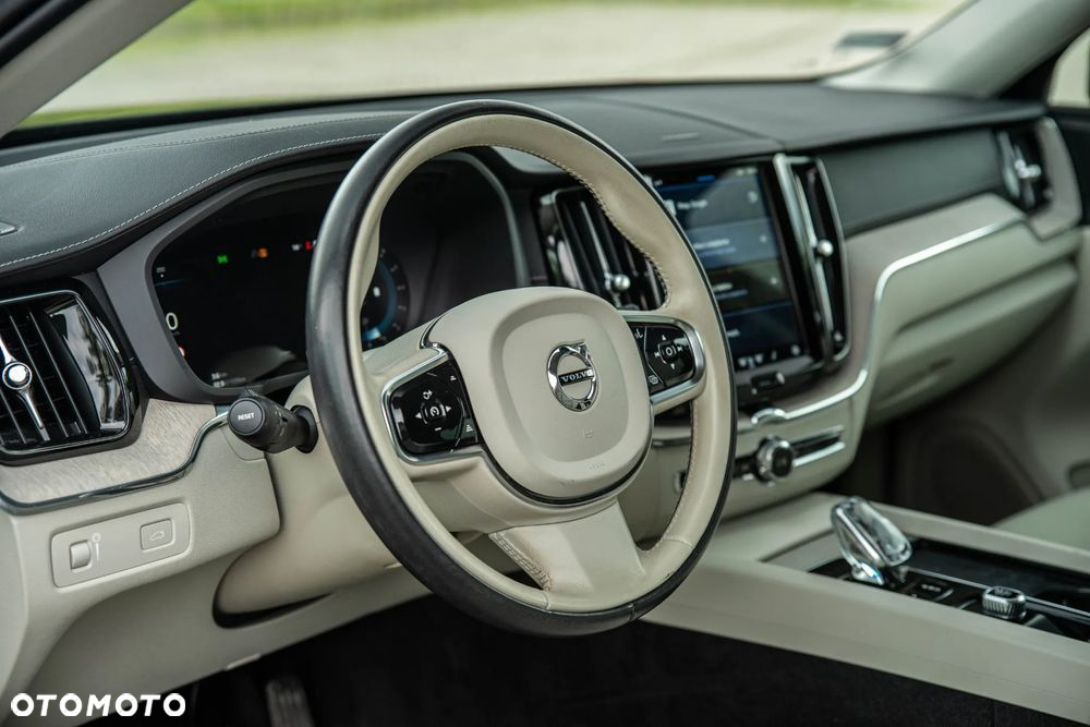 Volvo XC 60 - 18