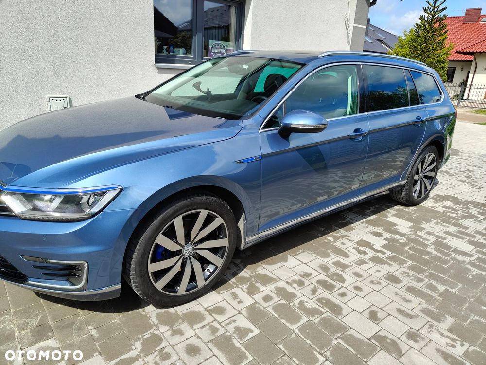 Volkswagen Passat - 18