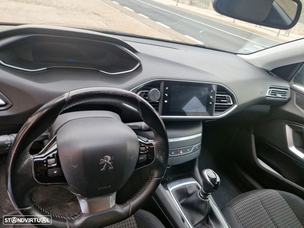 Peugeot 308 SW 1.5 BlueHDi Style - 6