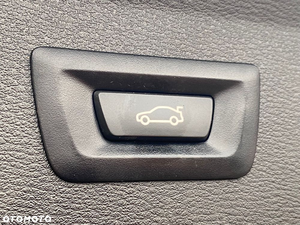 BMW X1 xDrive25e Business Edition - 19