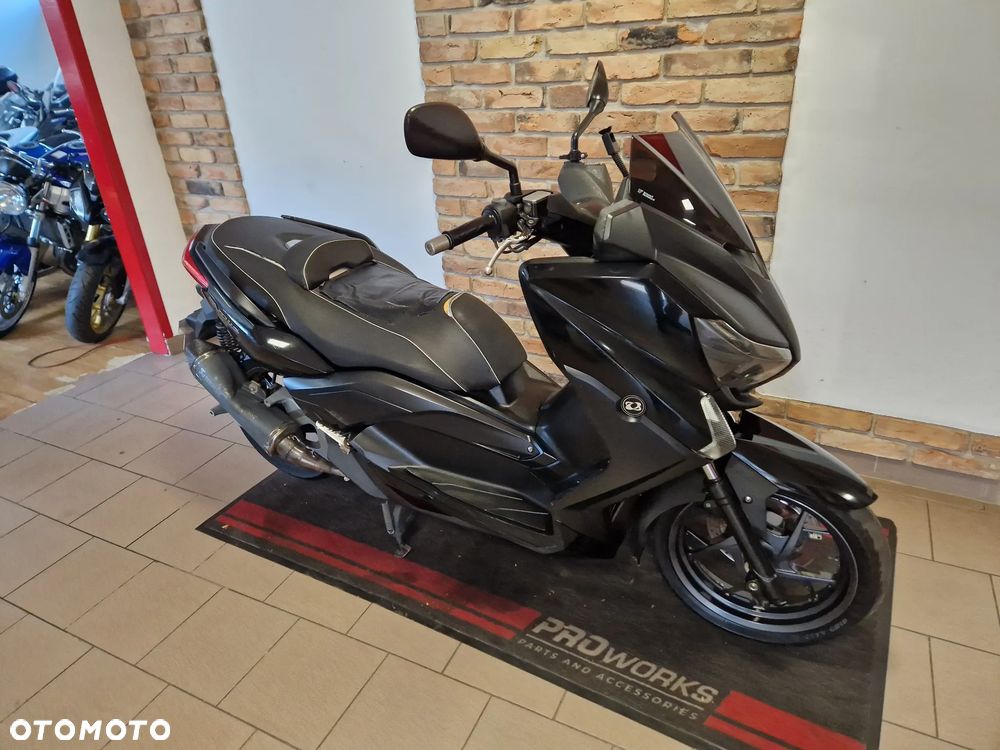 Yamaha X-max - 1