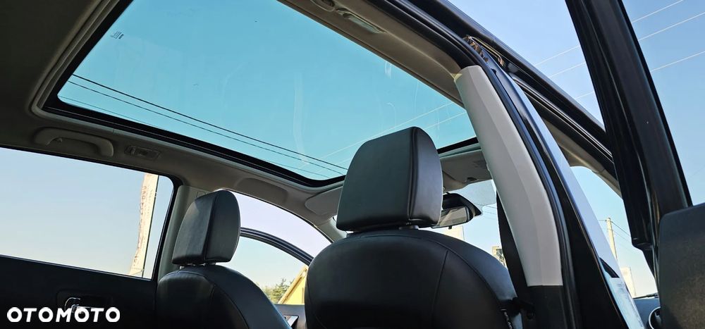 Nissan Qashqai 1.6 dCi 4 x 4 DPF tekna - 35