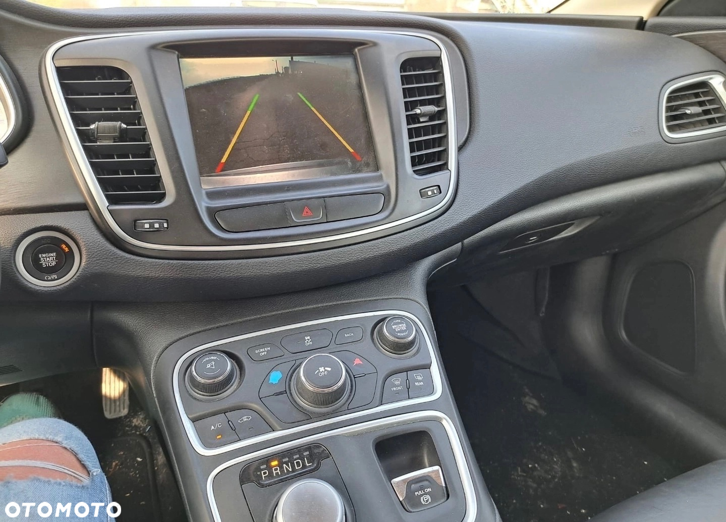 Chrysler 200 - 14