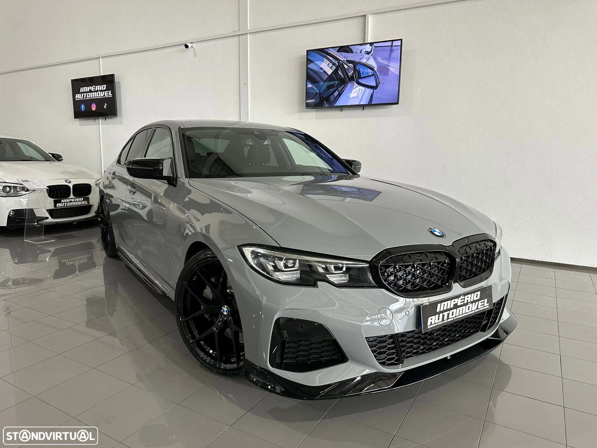 BMW 330 - 18