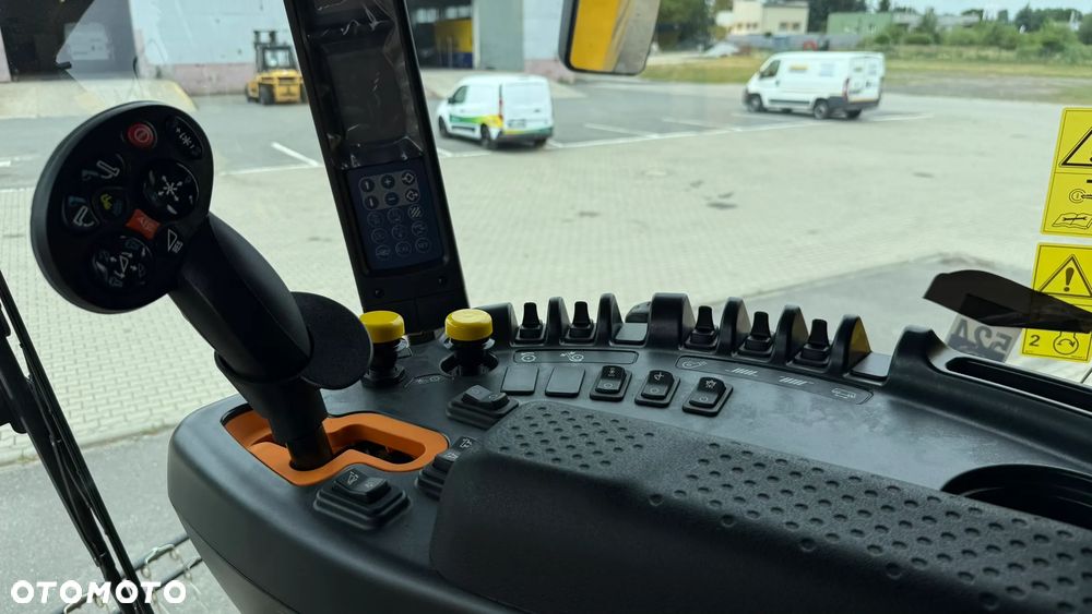 New Holland TC5.90 - 12