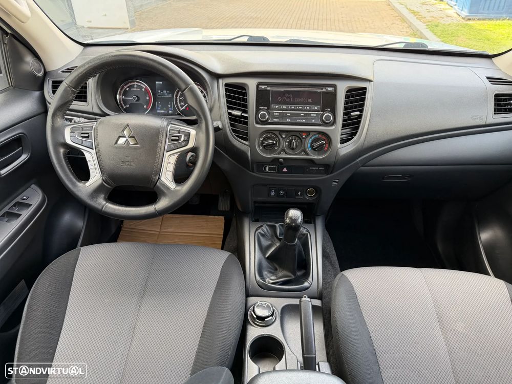 Mitsubishi L200 2.3 DI-D CD Invite 4WD - 7