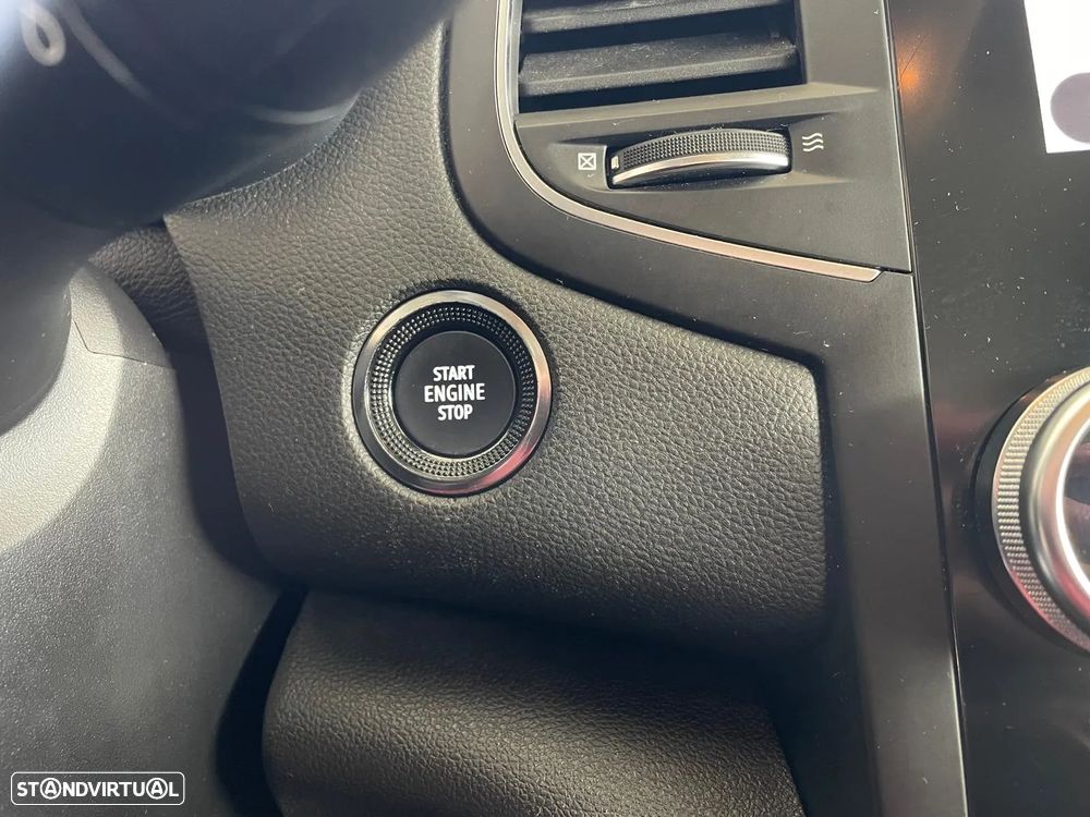 Renault Mégane Sport Tourer 1.5 Blue dCi Intens EDC - 23