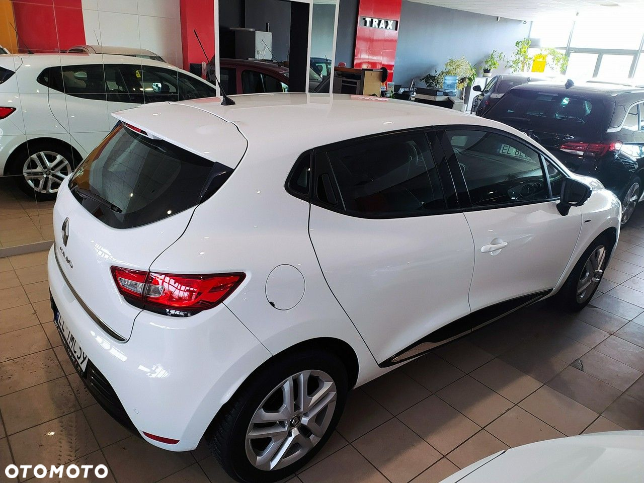 Renault Clio 1.2 16V Limited EU6 - 7
