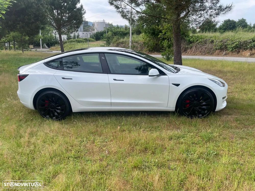 Tesla Model 3 - 11