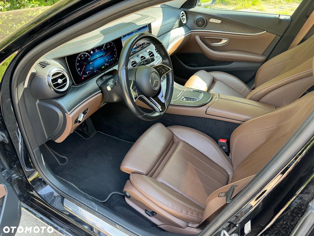 Mercedes-Benz Klasa E 220 d 4-Matic Avantgarde - 6