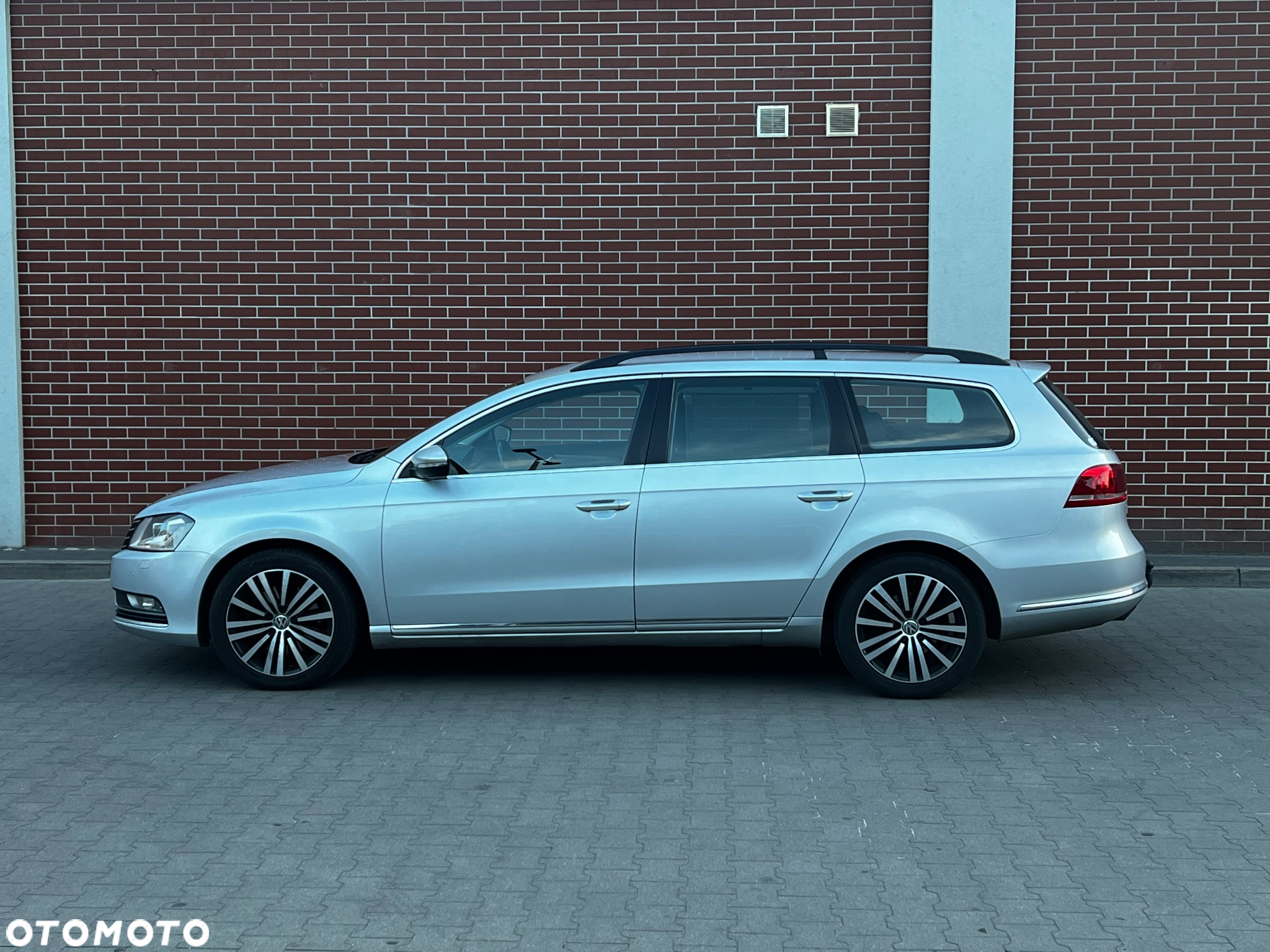 Volkswagen Passat 2.0 TDI DPF Comfortline - 2