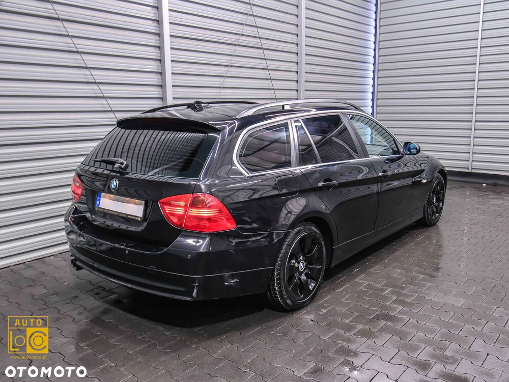 BMW Seria 3 325xi - 7