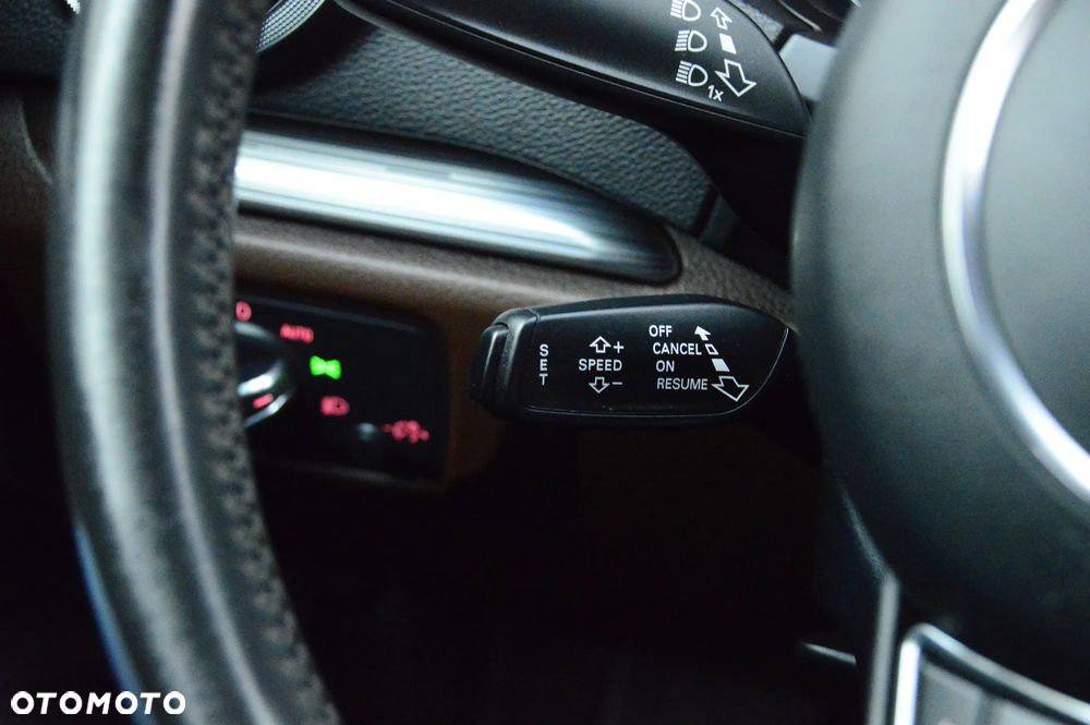 Audi A3 Sportback 1.8 TFSI quattro S tronic S line Sportpaket - 25