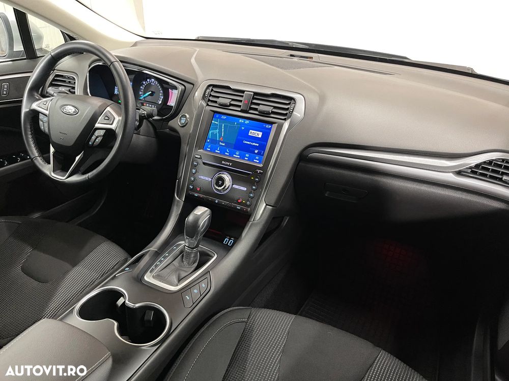 Ford Mondeo 2.0 HEV Titanium - 9