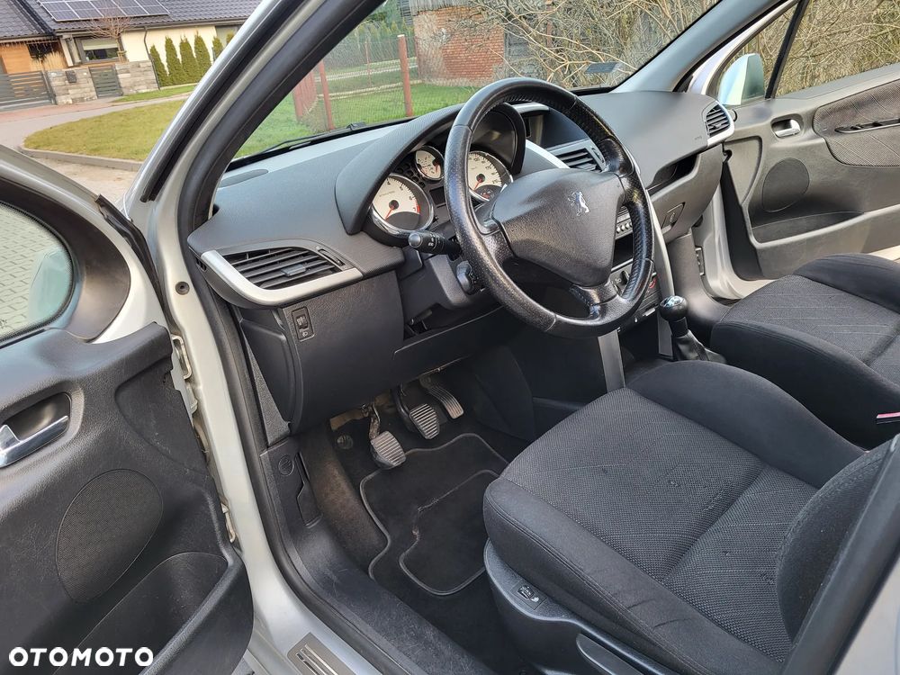 Peugeot 207 120 Premium - 6