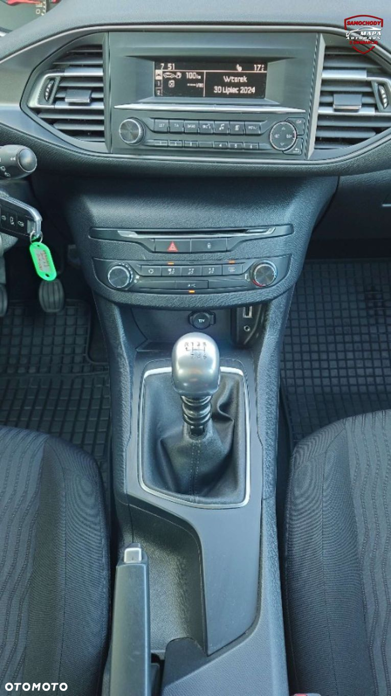 Peugeot 308 - 25
