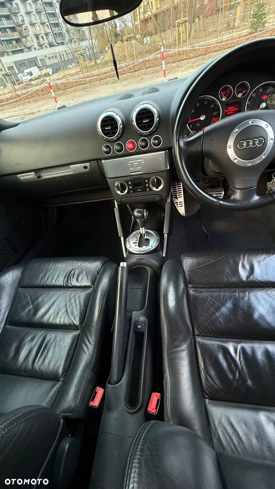 Audi TT Coupé 3.2 quattro DSG - 11