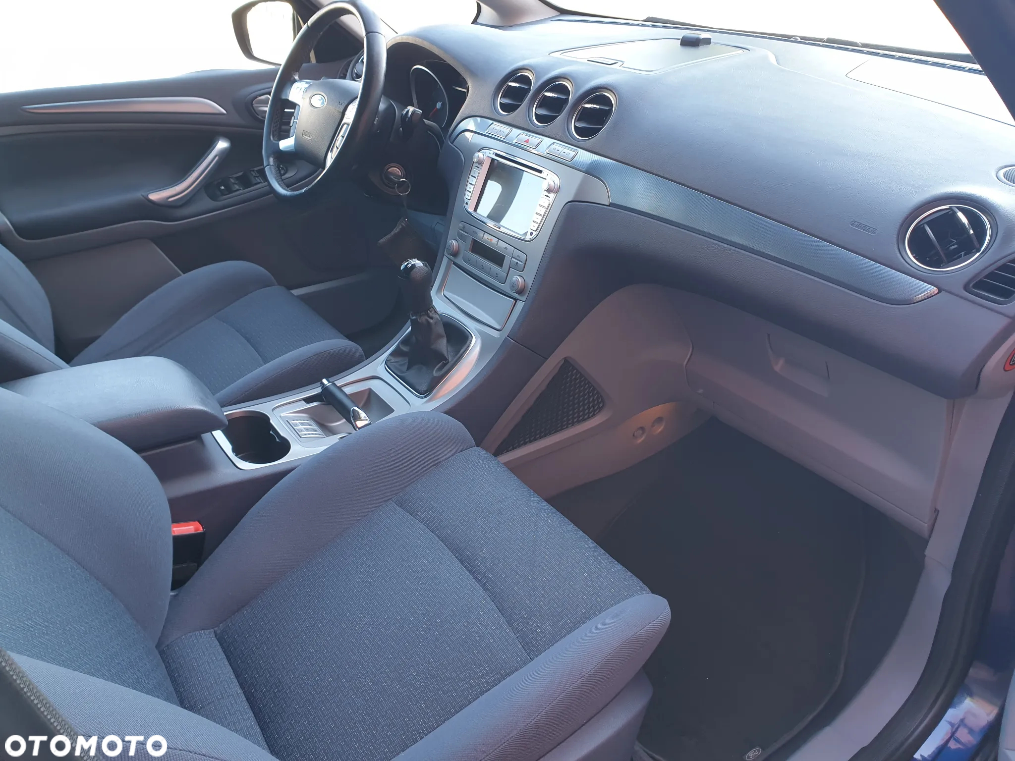 Ford S-Max - 14