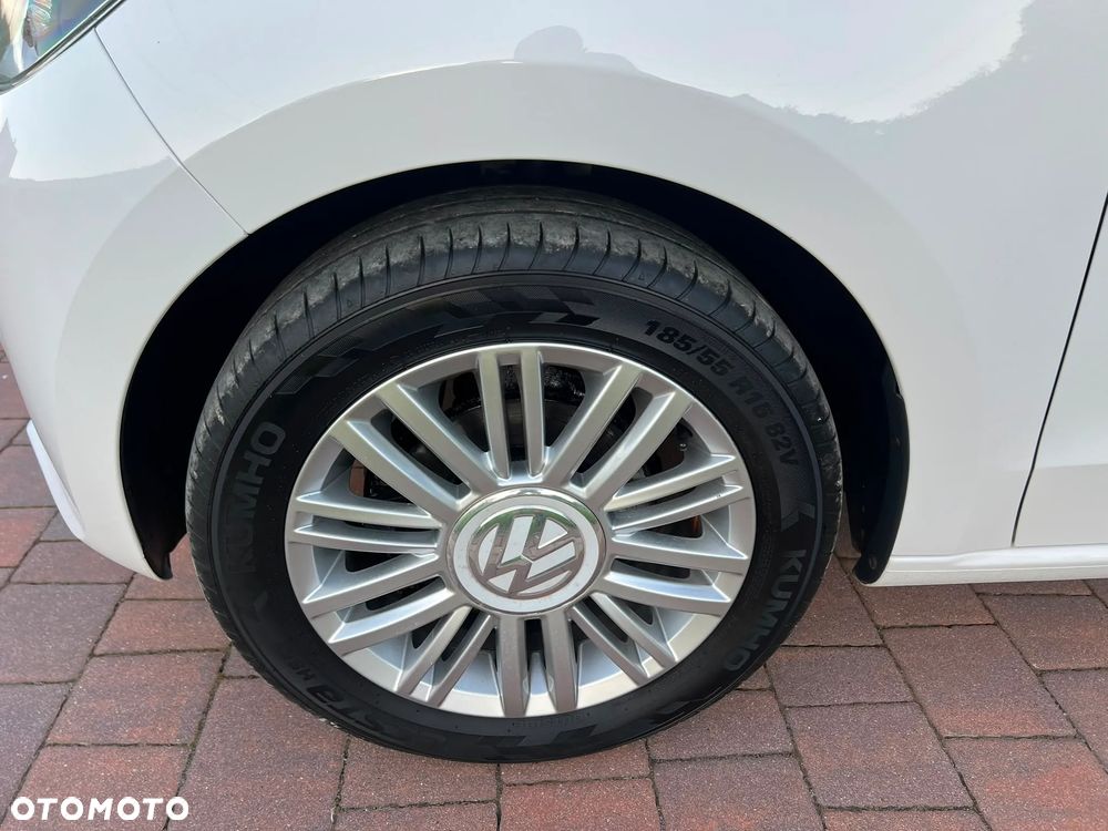 Volkswagen up! high - 24
