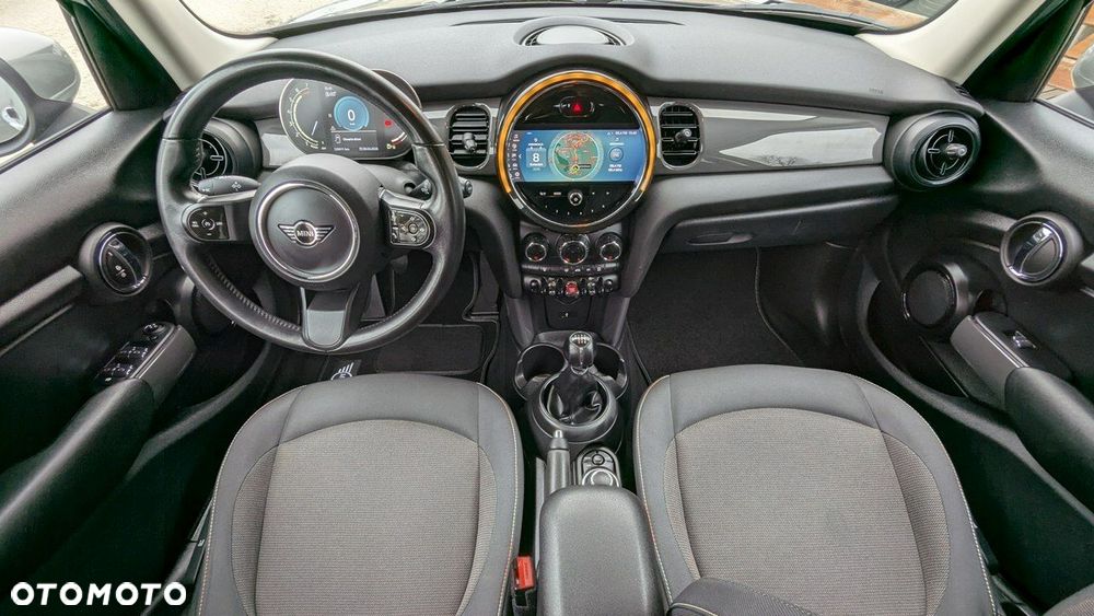 MINI ONE - 18