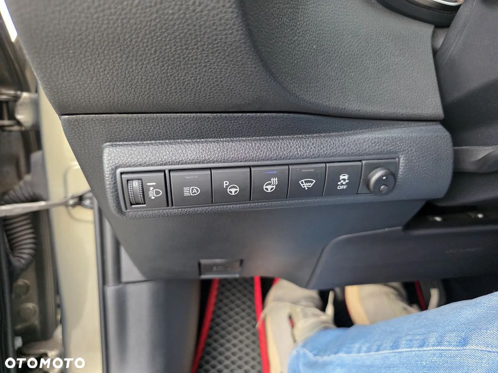 Toyota Corolla 2.0 Hybrid Executive - 20