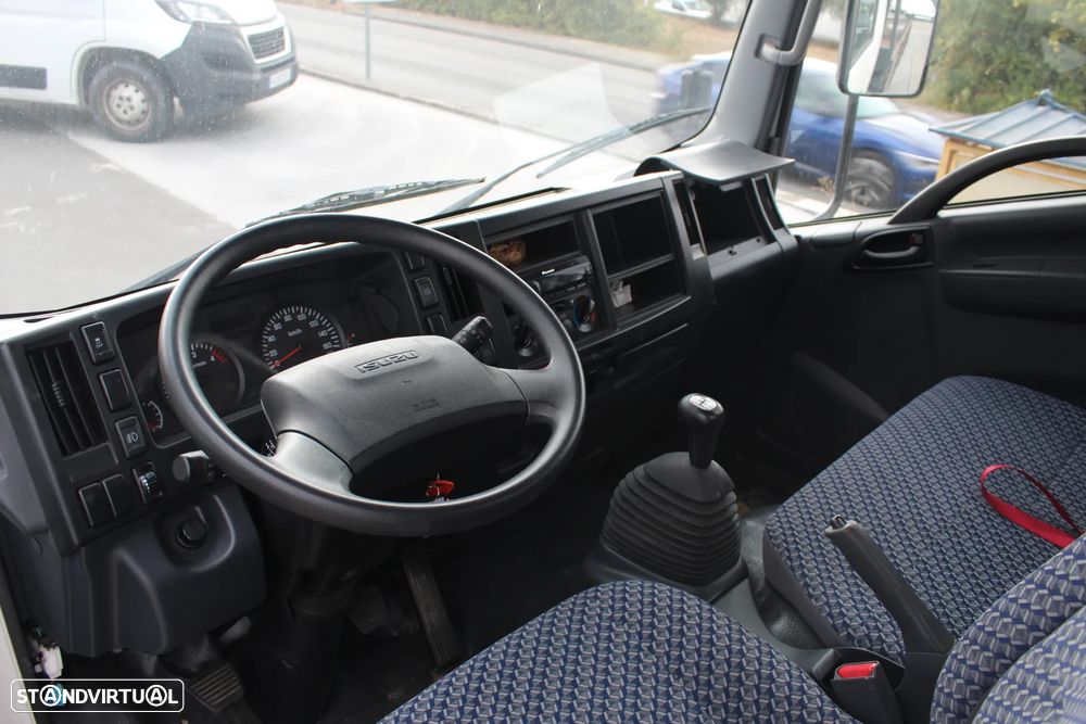 Isuzu N 35.150 CAB/SIMPLES - 9