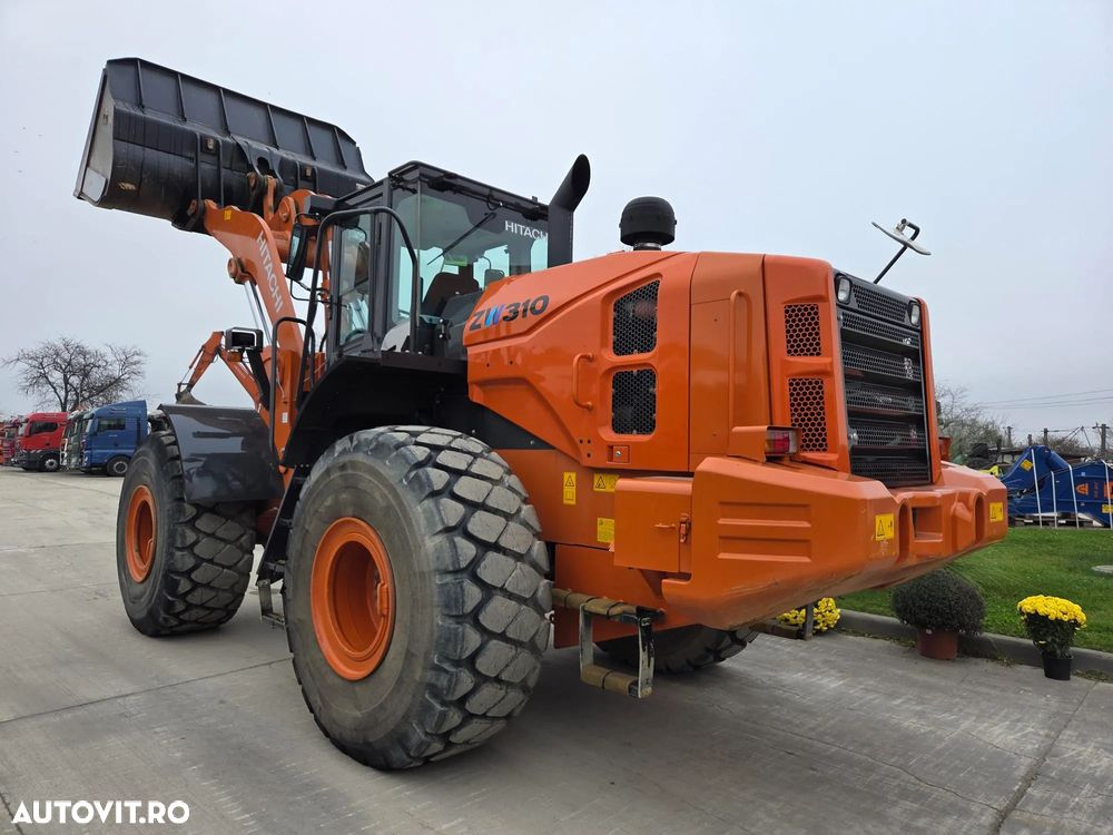 Hitachi EX DEMO, 2024, 454 ore, cupa 5mc, Masa operationala 28t, Anv BRIDGESTONE 95% ok, FARA AD BLUE, Inaltimea incarcare 4,4m, prousa in JAPONIA, posibilietate leasing 5 ani cu rata 16.500 lei lunar, PROMOTIE 177.900 EUR+Tva - 5