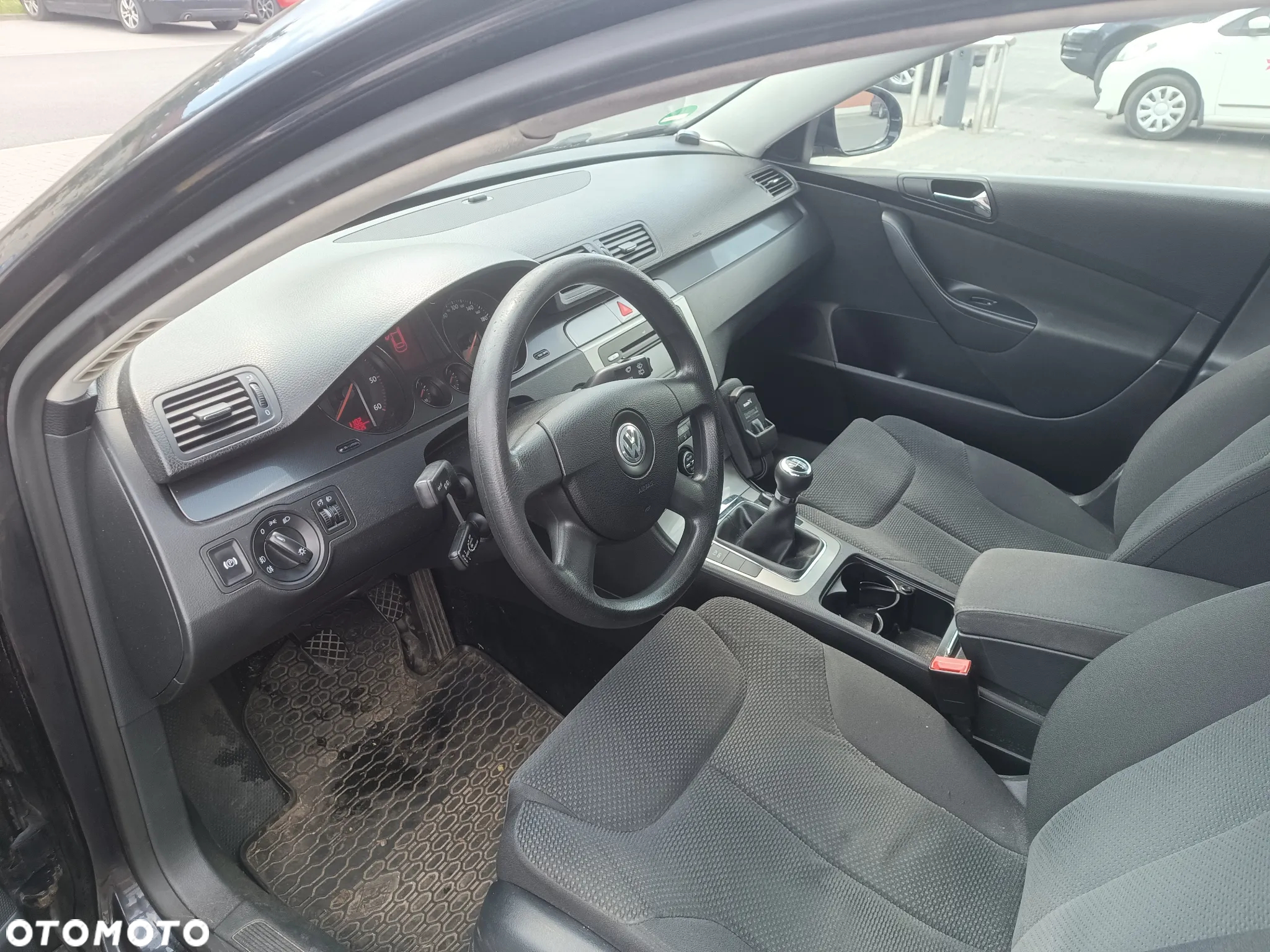Volkswagen Passat 2.0 TDI Comfortline - 10