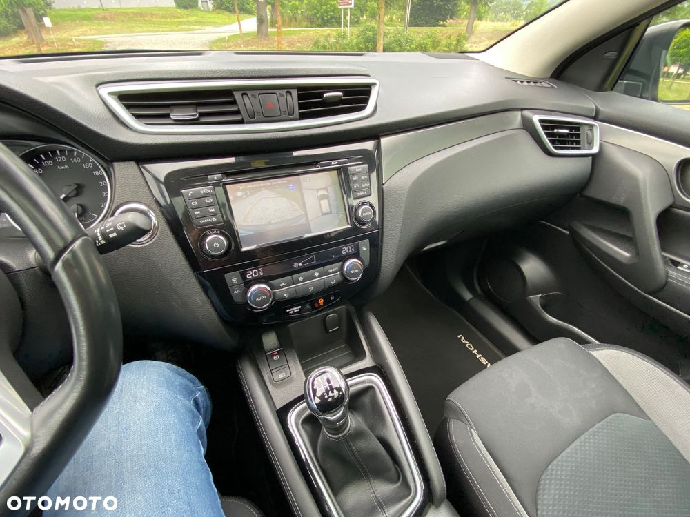 Nissan Qashqai 1.2 DIG-T Tekna EU6 - 18