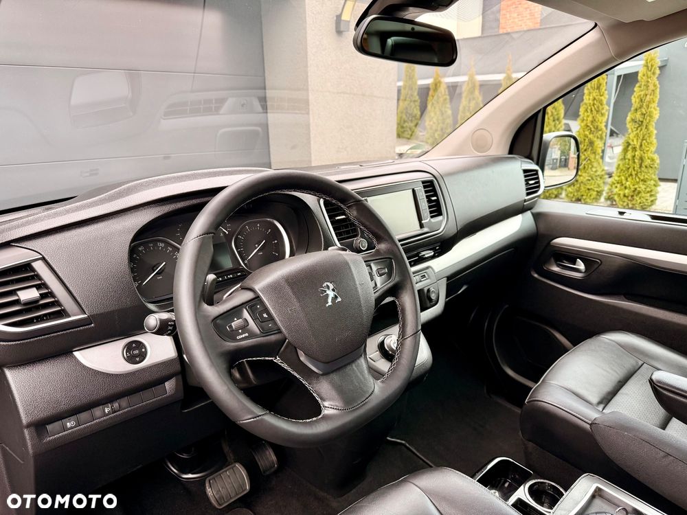 Peugeot Traveller - 21