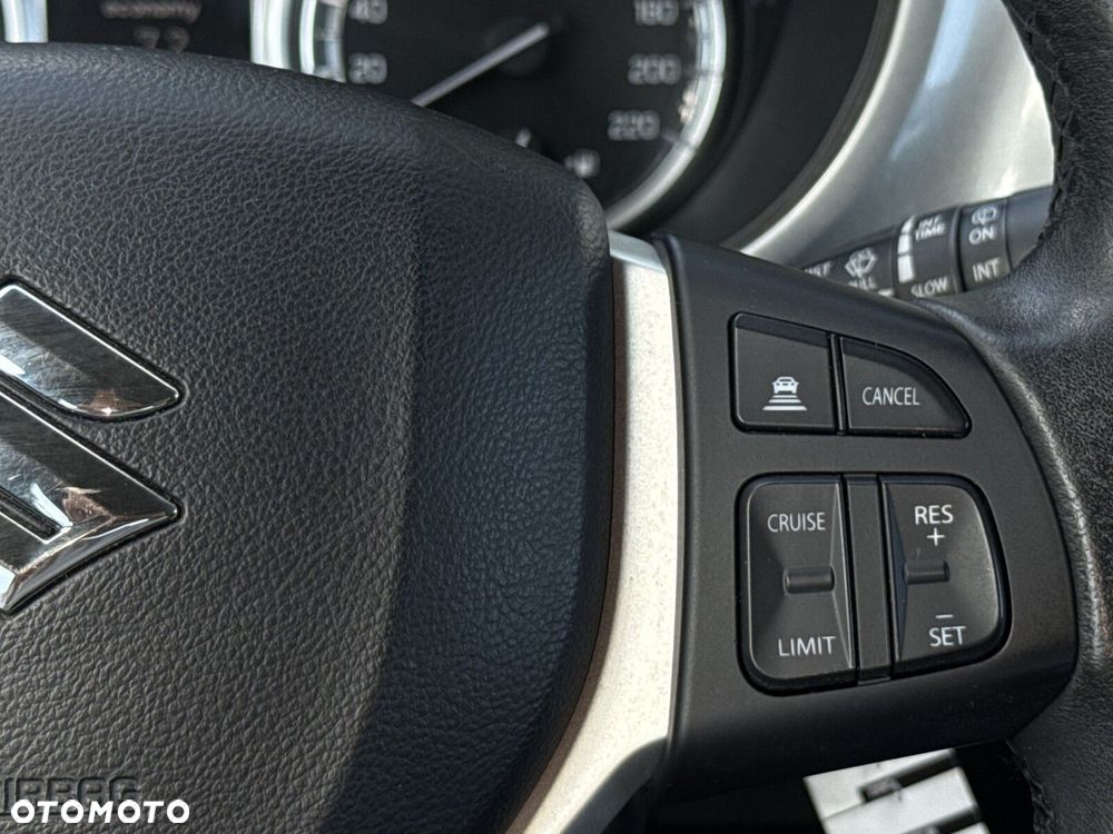 Suzuki Vitara 1.6 Comfort 4WD - 18