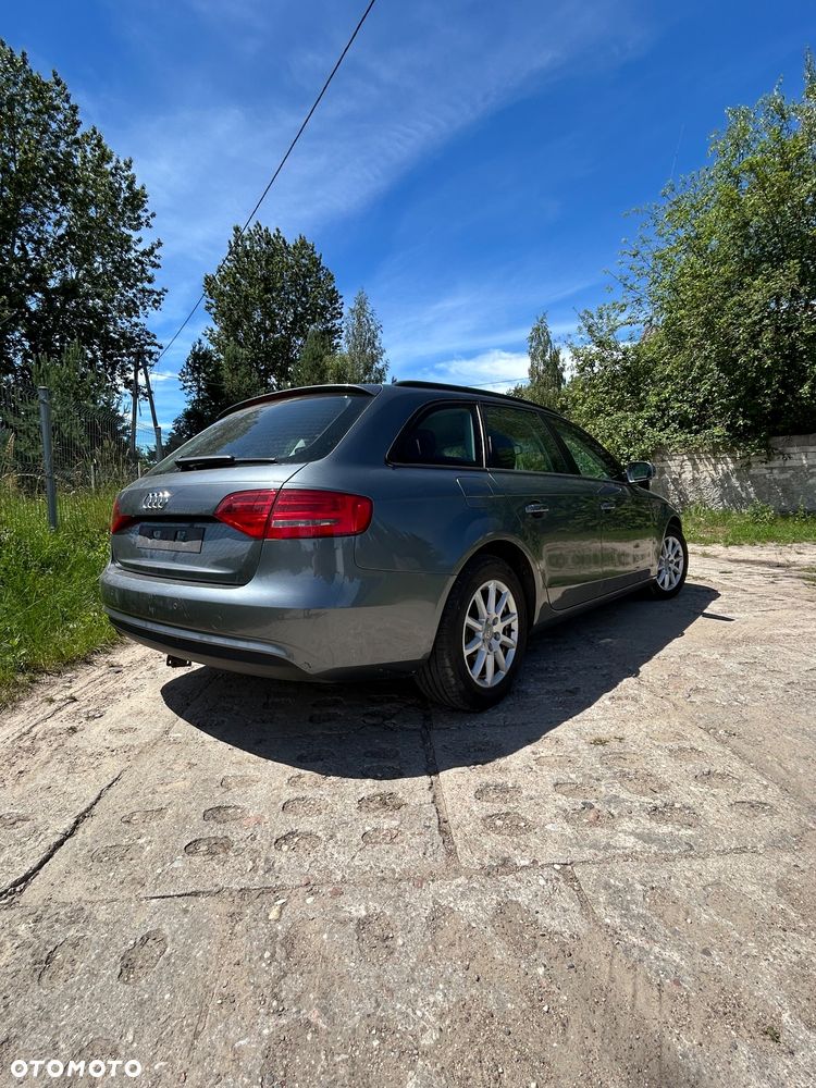 Audi A4 Avant 2.0 TDI DPF Ambiente - 4
