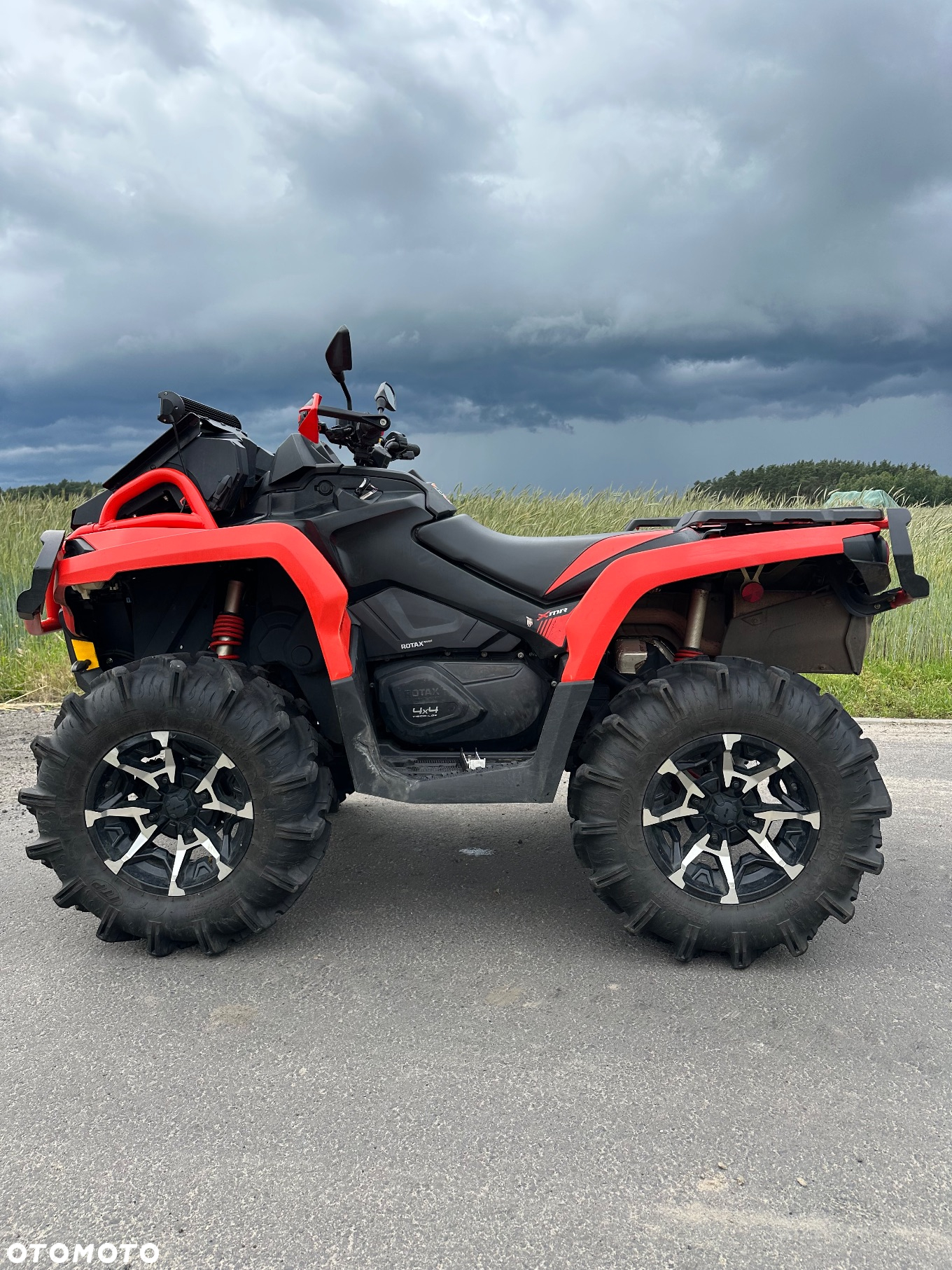 Can-Am Outlander - 8