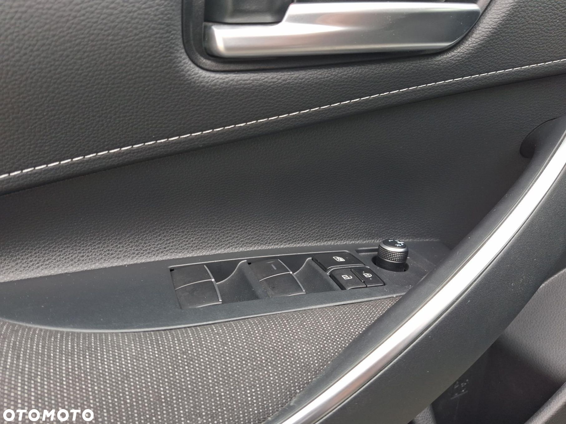 Toyota Corolla - 10