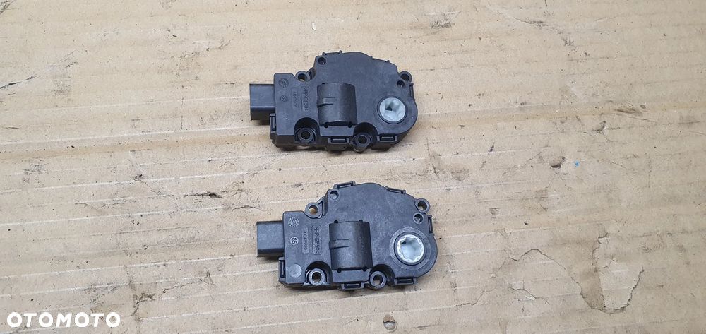 Silniczek klap nagrzewnicy BMW I E87 T946104A - 2