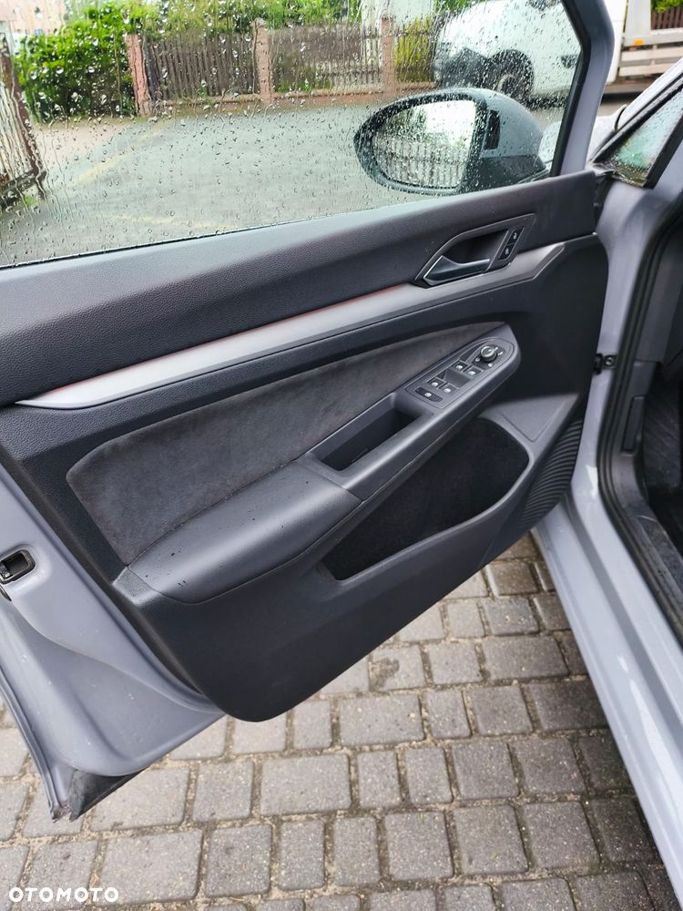 Volkswagen Golf - 7