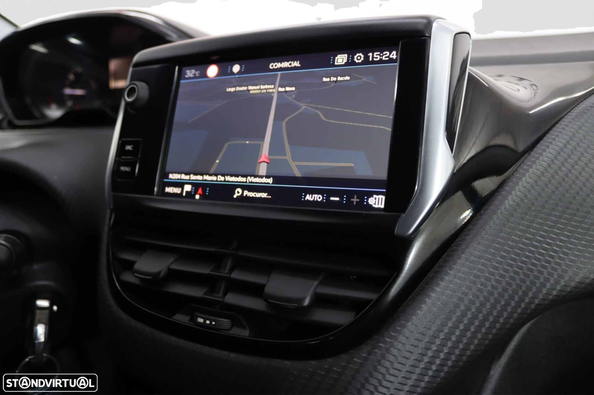 Peugeot 208 1.2 PureTech Signature - 6