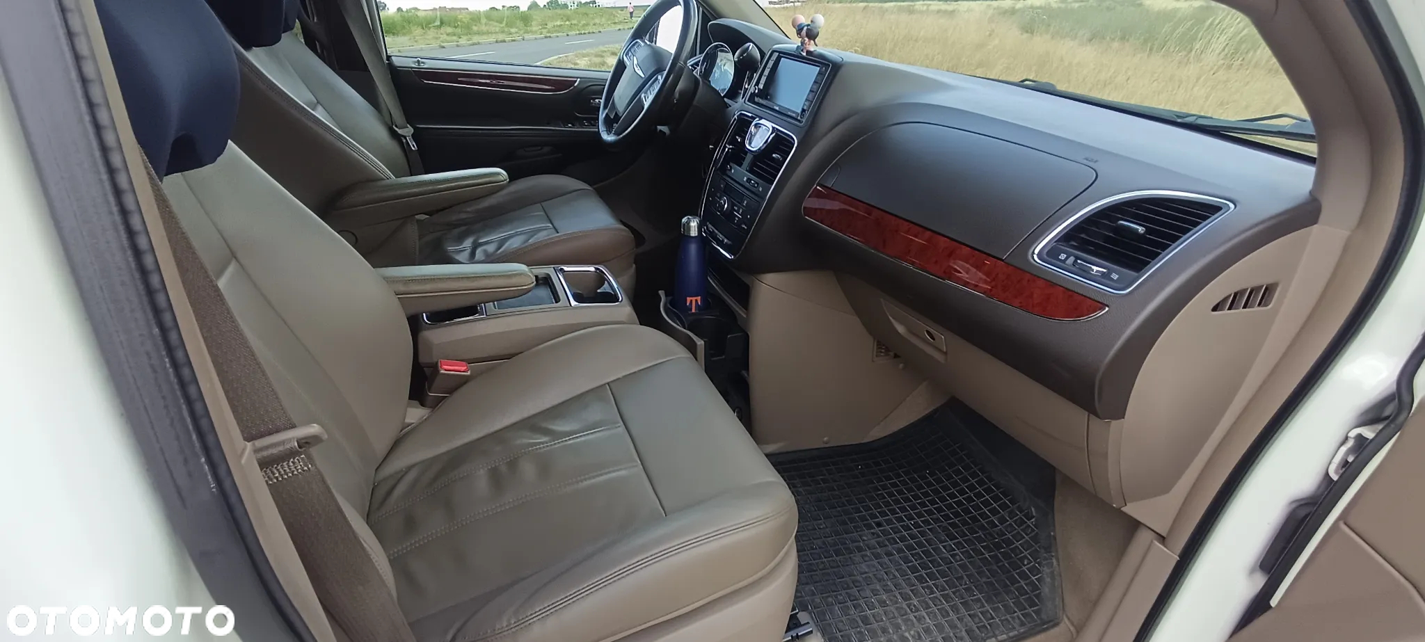 Chrysler Town & Country 3.6 Touring - 25
