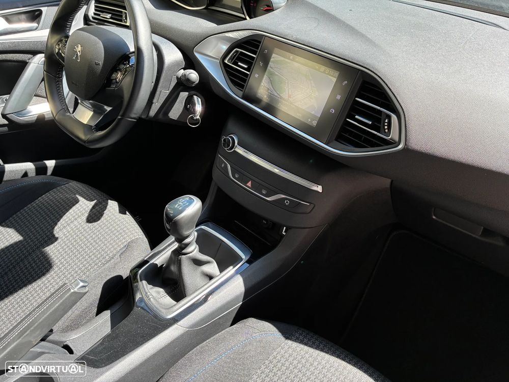 Peugeot 308 SW 1.5 BlueHDi Style - 19