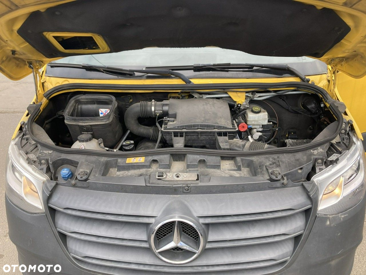 Mercedes-Benz Sprinter - 20