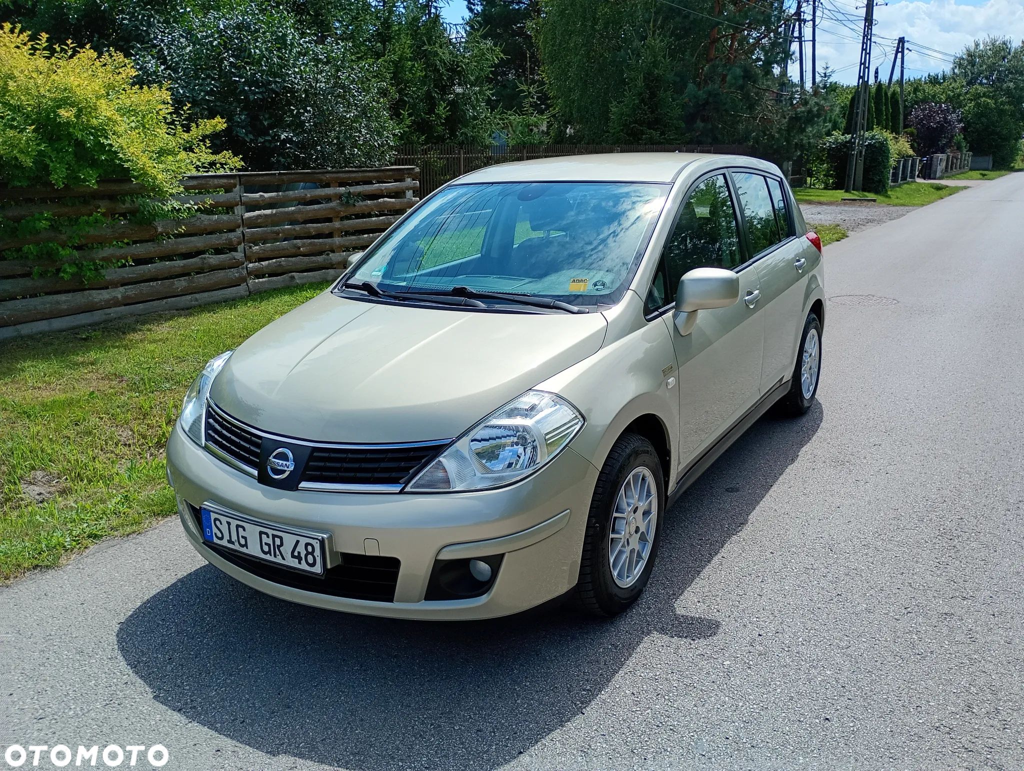 Nissan Tiida 1.6 Acenta - 1